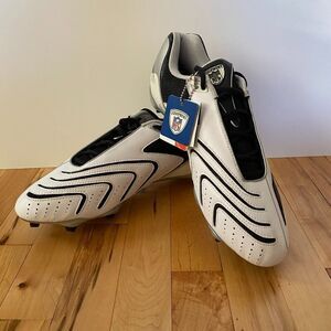 NFL Equipment Reebok The Pump PlayDry White & Black Football Cleats Mens Size 13